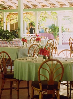 Imagen del bar/restaurante del Hotel The BodyHoliday. Foto 1