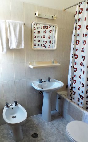 Imagen de la habitación del Hotel The Boliqueime Inn. Foto 11