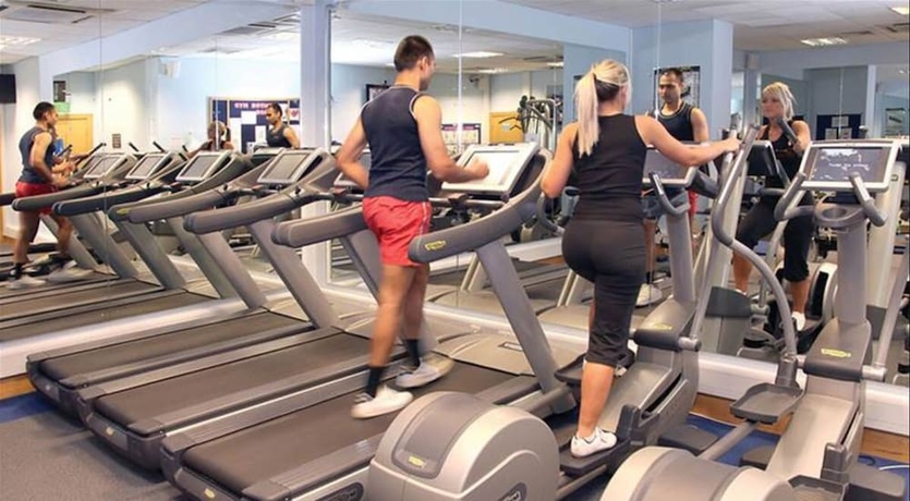 Imagen de la piscina del Hotel The Bolton Stadium Hotel, a member of Radisson Individuals. Foto 19