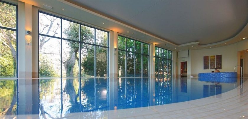Imagen de la piscina del Hotel The Botleigh Grange. Foto 5