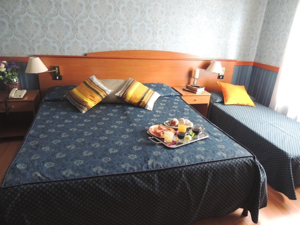 Imagen de la habitación del Hotel The Boutique. Foto 4