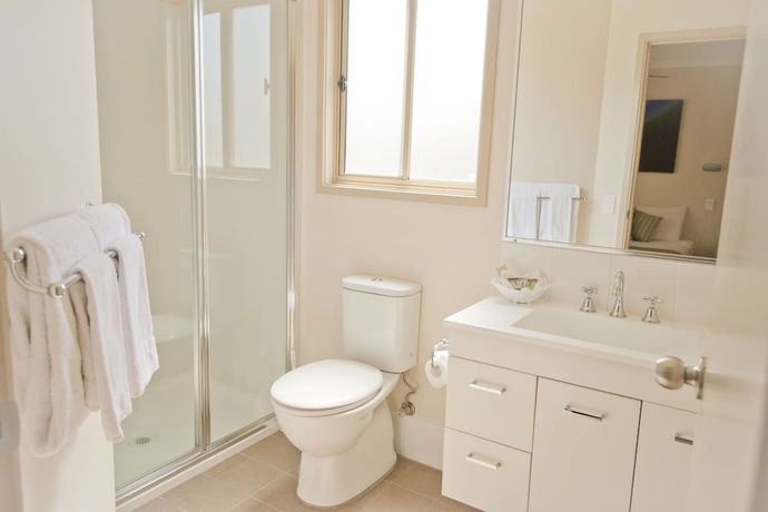 Imagen de la habitación del Hotel The Bowlo Holiday Cabins. Foto 14