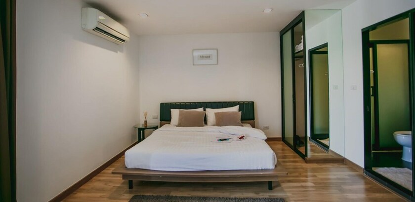 Imagen de la habitación del Hotel The Box Residence. Foto 22