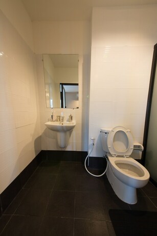 Imagen de la habitación del Hotel The Box Residence. Foto 32