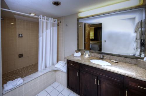 Imagen de la habitación del Hotel The Boxboro Regency. Foto 10