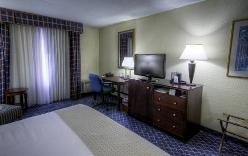 Imagen de la habitación del Hotel The Boxboro Regency. Foto 14