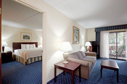 Imagen de la habitación del Hotel The Boxboro Regency. Foto 15