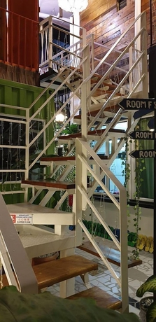 Imagen de los interiores del Hotel The Boxs Container. Foto 16