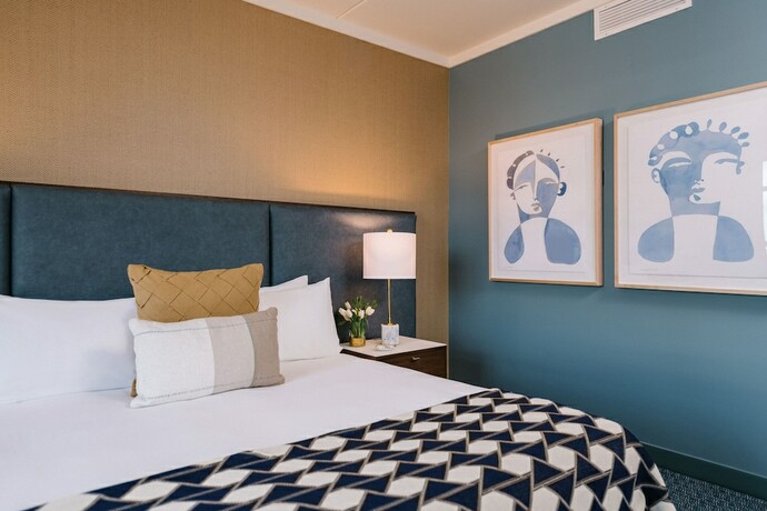 Imagen de la habitación del Hotel The Bradley. Foto 15