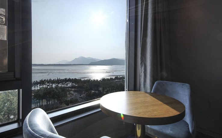 Imagen de la habitación del Hotel The Brain. Foto 2