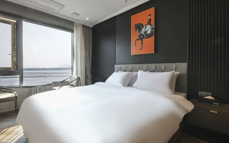 Imagen de la habitación del Hotel The Brain. Foto 13