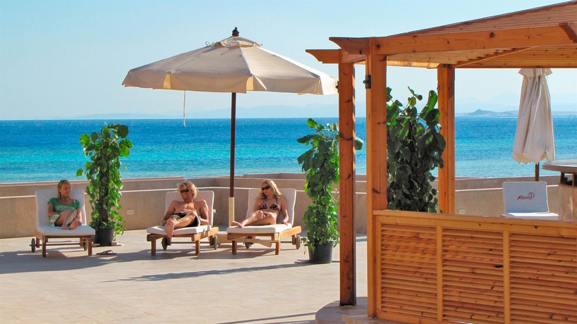Imagen de los exteriores del Hotel The Breakers Diving and Surfing Lodge. Foto 8