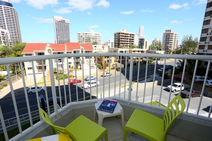 Imagen de la habitación del Hotel The Breakers, Surfers Paradise. Foto 3