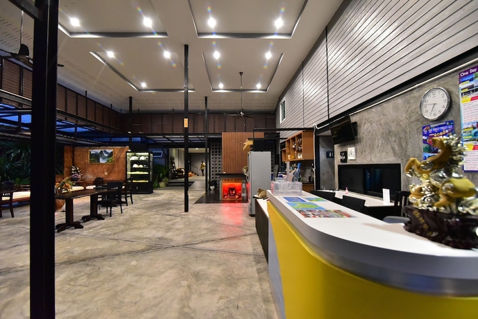 Imagen de los interiores del Hotel The Breeze Lipe Resort. Foto 17