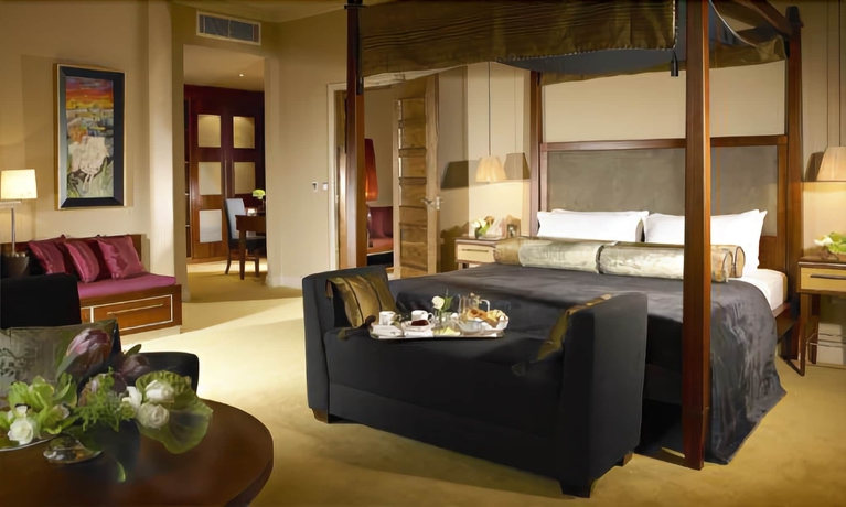 Imagen de la habitación del Hotel The Brehon. Foto 10