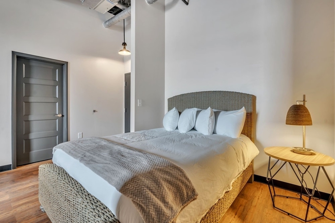 Imagen de la habitación del Hotel The Brewer\'s Lofts Above Grand Strand Brewing. Foto 15