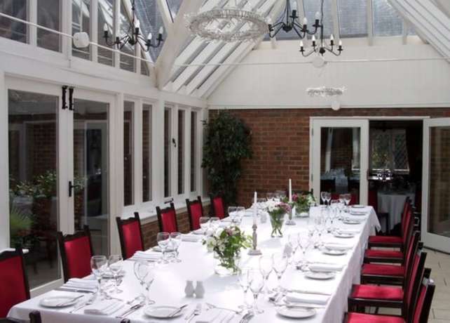 Imagen del bar/restaurante del Hotel The Brickwall. Foto 4