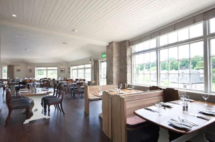 Imagen del bar/restaurante del Hotel The Bridge Inn, Edimburgo. Foto 3