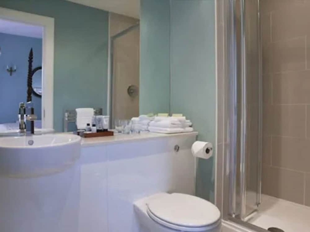 Imagen de la habitación del Hotel The Bridge Inn. Foto 13