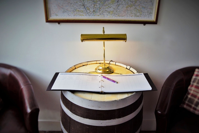 Imagen de los interiores del Hotel The Bridge Of Cally. Foto 19