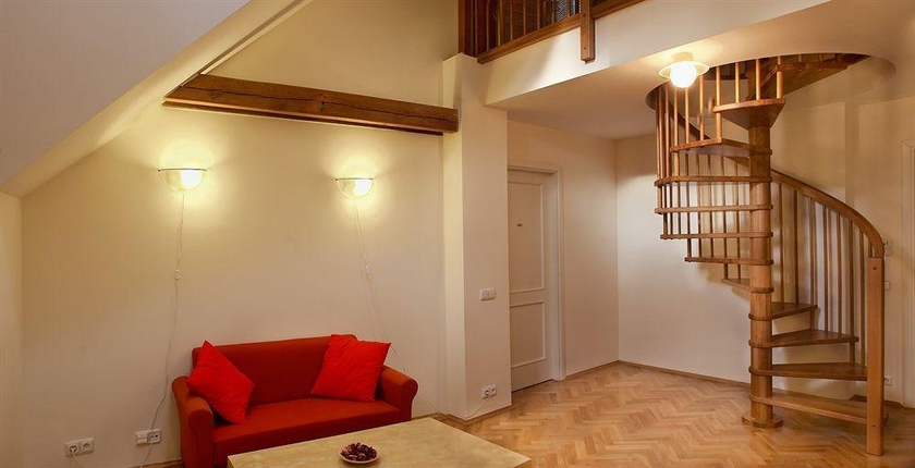 Imagen general del Hotel The Bridge, Praga. Foto 2