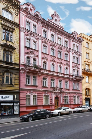 Imagen general del Hotel The Bridge, Praga. Foto 5