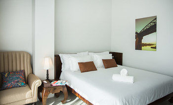 Imagen de los interiores del Hotel The Bridge Residence. Foto 7