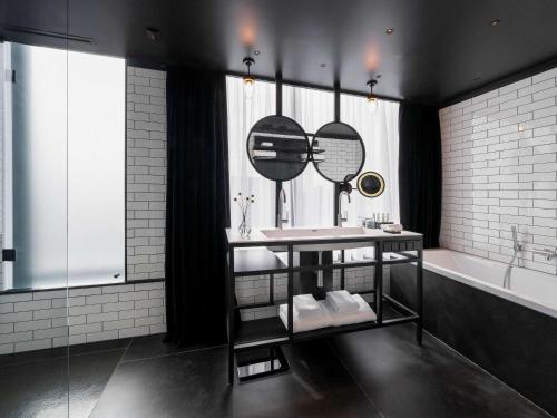 Imagen de los interiores del Hotel The Bridge Wroclaw - MGallery. Foto 19