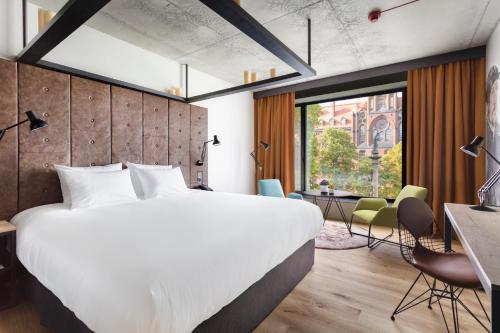 Imagen de la habitación del Hotel The Bridge Wroclaw - MGallery. Foto 13