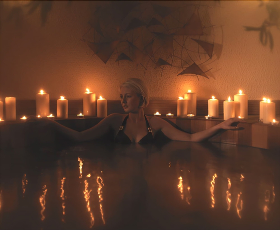 Imagen de la piscina del Hotel The Bridge and Spa. Foto 18