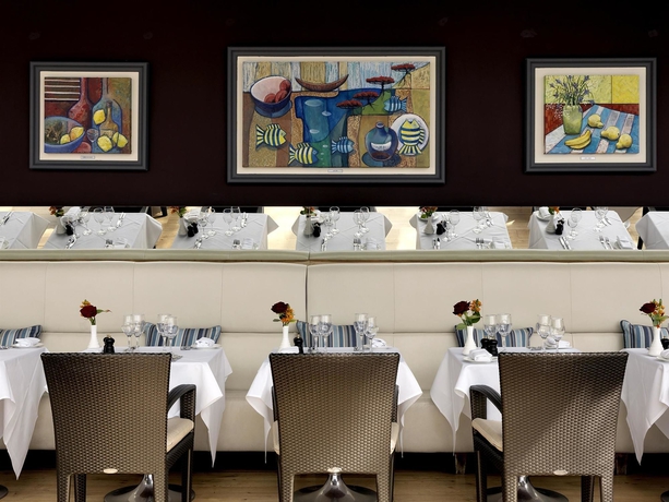 Imagen del bar/restaurante del Hotel The Bristol. Foto 3