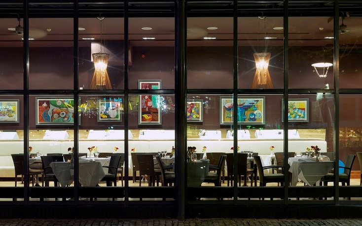 Imagen del bar/restaurante del Hotel The Bristol. Foto 4