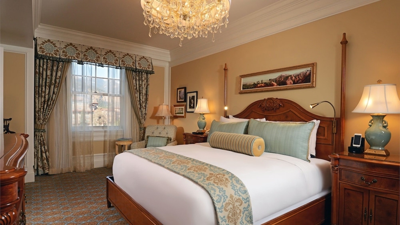 Imagen de la habitación del Hotel The Broadmoor. Foto 7