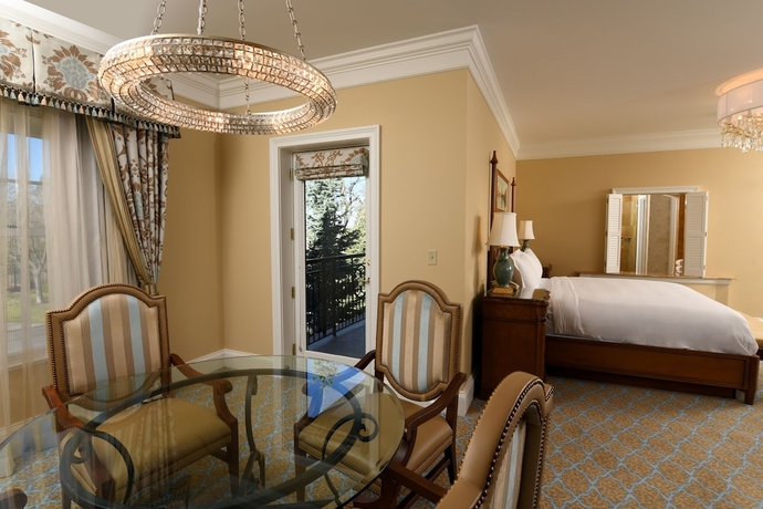 Imagen de la habitación del Hotel The Broadmoor. Foto 17