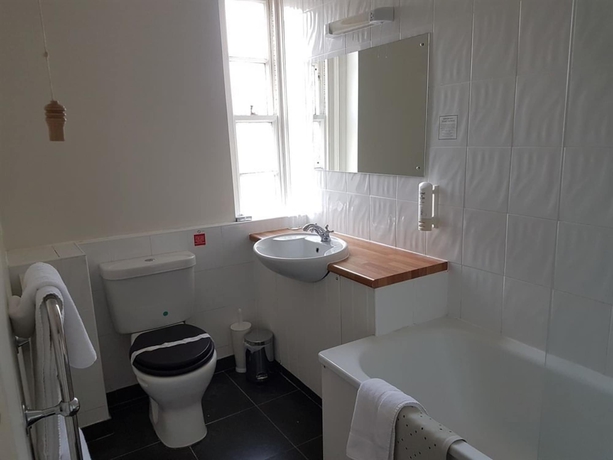 Imagen de la habitación del Hotel The Broadway, North Hertfordshire. Foto 4