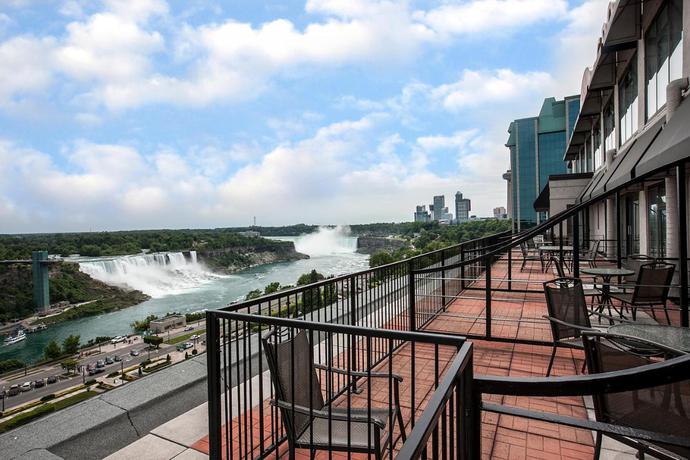 Imagen general del Hotel The Brock Niagara Falls Fallsview, Tapestry by Hilton. Foto 4