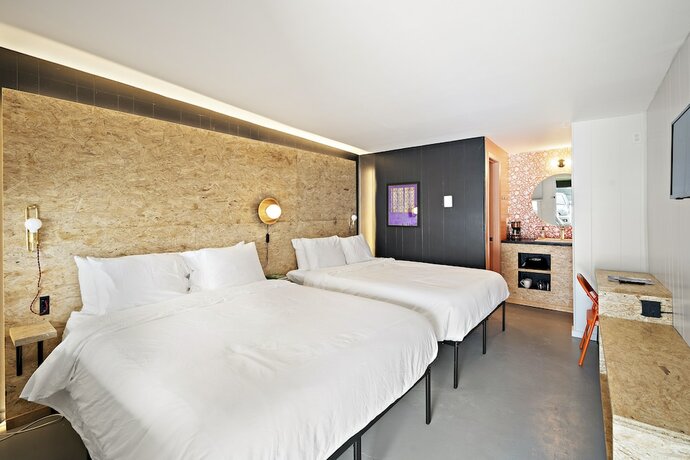 Imagen de la habitación del Hotel The Brooks Motel. Foto 13