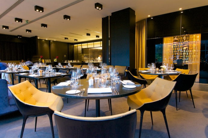 Imagen del bar/restaurante del Hotel The, Bruselas. Foto 4