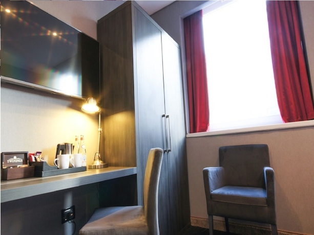 Imagen de la habitación del Hotel The Bryson. Foto 9