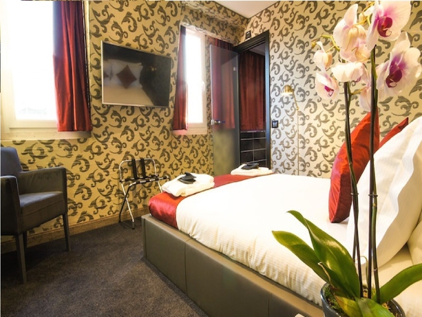 Imagen de la habitación del Hotel The Bryson. Foto 10