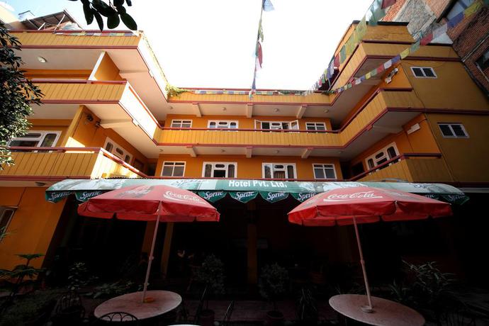 Imagen de los exteriores del Hotel The Buddha Garden. Foto 9