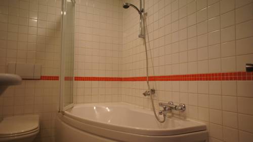 Imagen de la habitación del Hotel The Budget. Foto 5