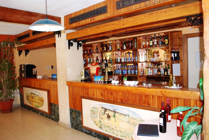 Imagen del bar/restaurante del Hotel The Bugibba. Foto 1