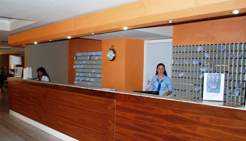 Imagen de los interiores del Hotel The Bugibba. Foto 11