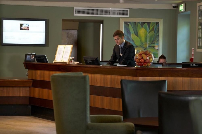 Imagen de los interiores del Hotel The Bull, Gerrards Cross. Foto 16
