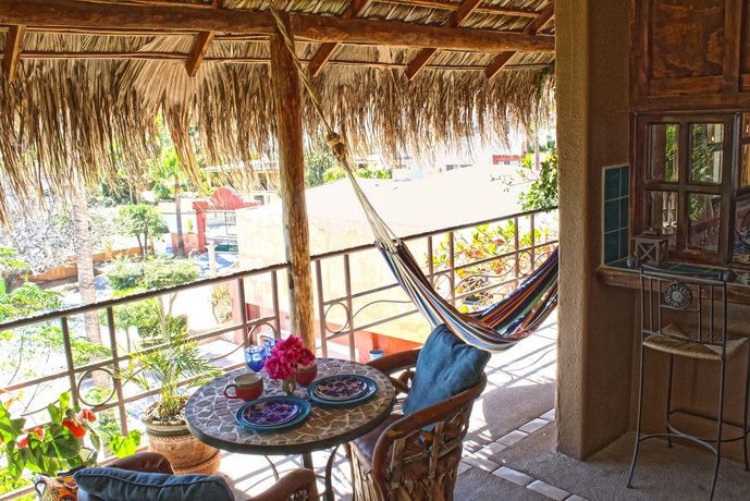 Imagen de los exteriores del Hotel The Bungalows, Cabo San Lucas. Foto 11