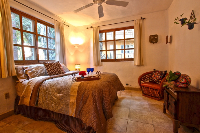 Imagen de la habitación del Hotel The Bungalows, Cabo San Lucas. Foto 4