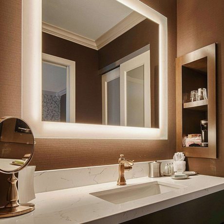 Imagen de la habitación del Hotel The Burgundy, Tapestry Collection by Hilton. Foto 11