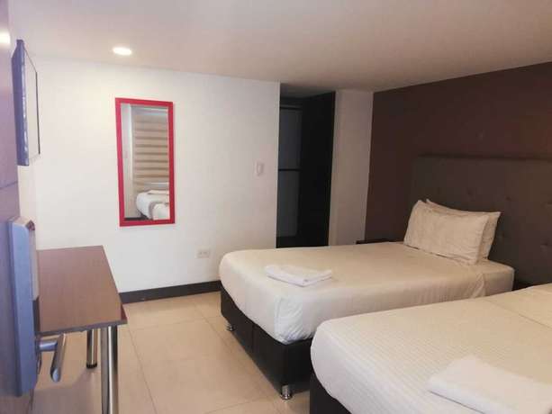 Imagen de la habitación del Hotel The Business Center. Foto 2