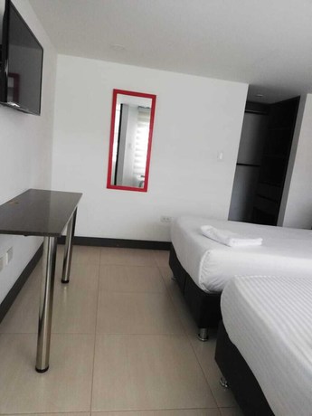Imagen de la habitación del Hotel The Business Center. Foto 5
